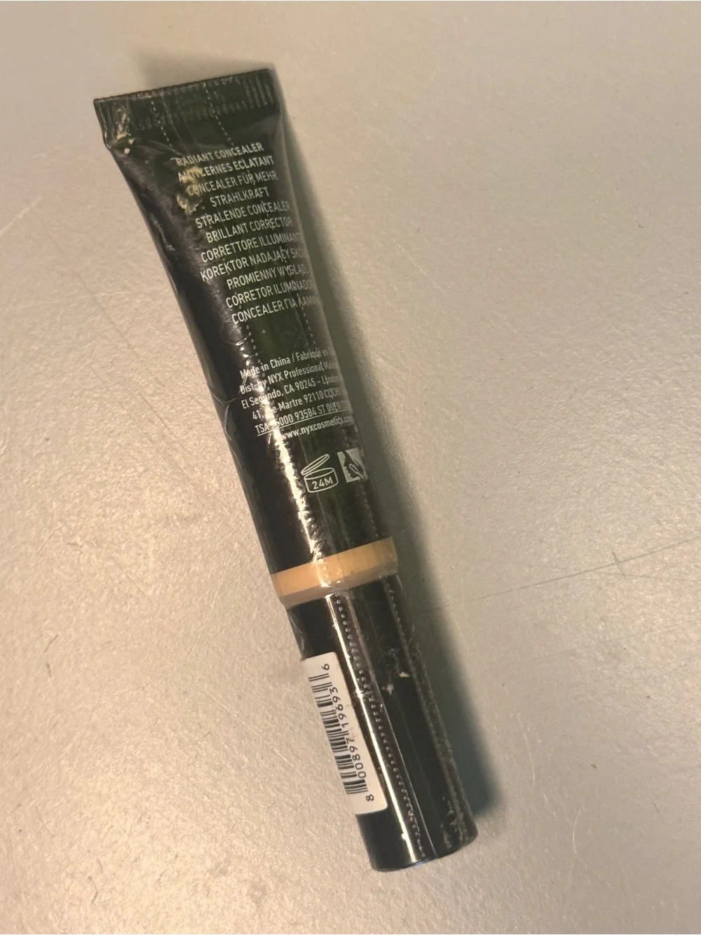 NYX Professional Makeup Born To Glow Radiant Concealer, Light Ivory
